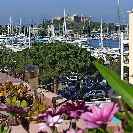 Penthouse - Jacuzzi - Terrace - Parking - 2 Pools * Antibes