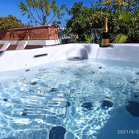 Penthouse - Jacuzzi - Terrace - Parking - 2 Pools * 앙티브