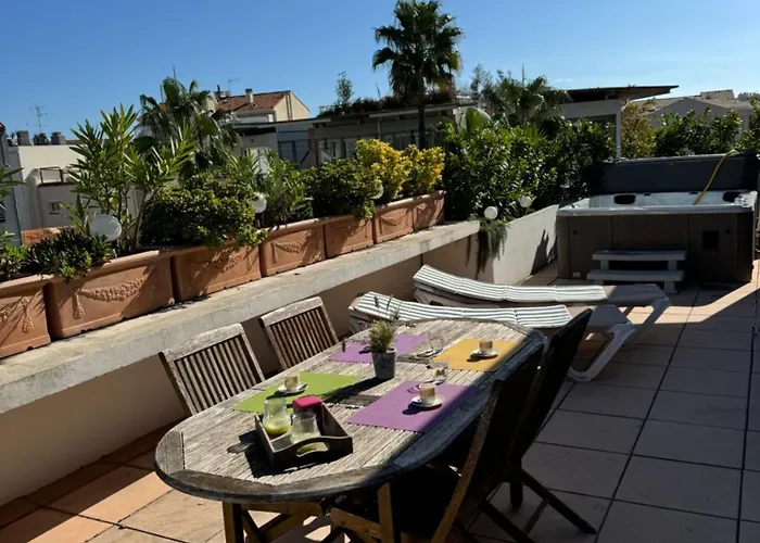 Penthouse - Jacuzzi - Terrace - Parking - 2 Pools Lägenhet Antibes