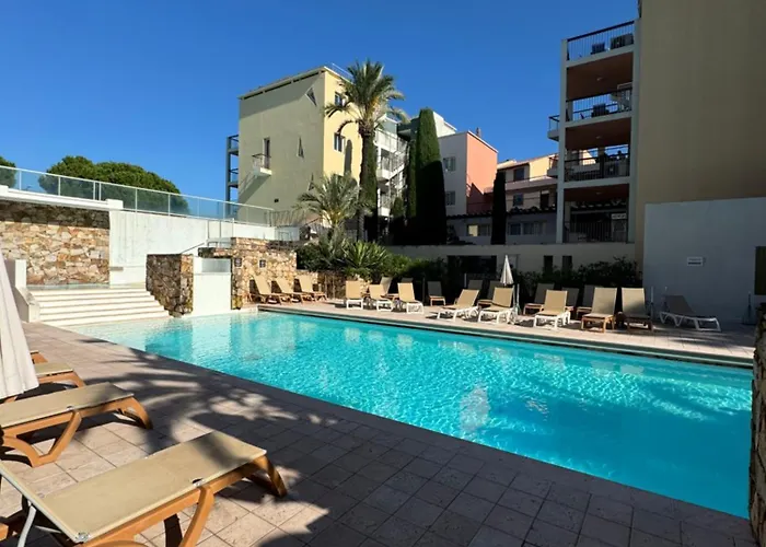 Penthouse - Jacuzzi - Terrace - Parking - 2 Pools Lägenhet Antibes