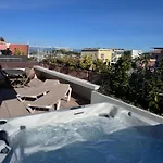 Penthouse - Jacuzzi - Terrace - Parking - 2 Pools Antibes