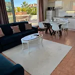 Penthouse - Jacuzzi - Terrace - Parking - 2 Pools Daire Antibes
