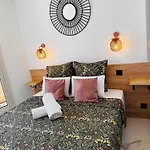 Daire Penthouse - Jacuzzi - Terrace - Parking - 2 Pools