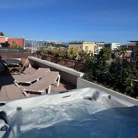 Penthouse - Jacuzzi - Terrace - Parking - 2 Pools アンティーブ