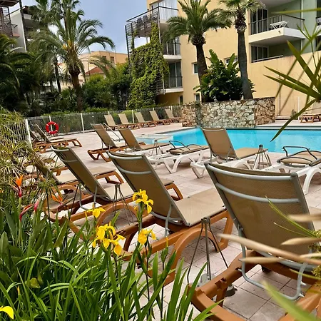 Penthouse - Jacuzzi - Terrace - Parking - 2 Pools *