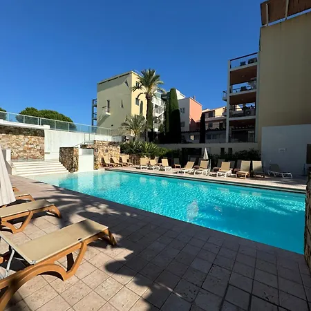 Penthouse - Jacuzzi - Terrace - Parking - 2 Pools Apartamento Antibes