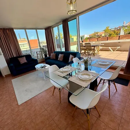 Penthouse - Jacuzzi - Terrace - Parking - 2 Pools Lägenhet *