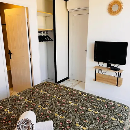 Penthouse - Jacuzzi - Terrace - Parking - 2 Pools アンティーブ