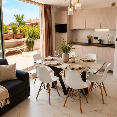 Penthouse - Jacuzzi - Terrace - Parking - 2 Pools アパート
