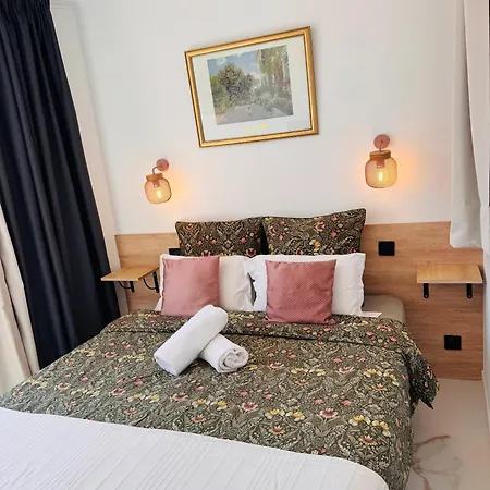 Penthouse - Jacuzzi - Terrace - Parking - 2 Pools アパート