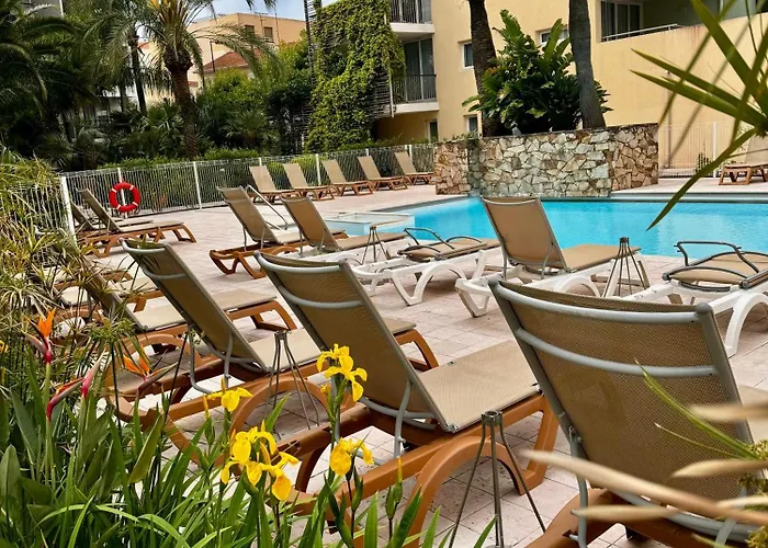 Penthouse - Jacuzzi - Terrace - Parking - 2 Pools *