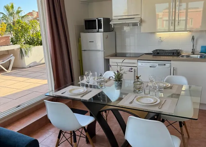 Appartement Penthouse - Jacuzzi - Terrace - Parking - 2 Pools