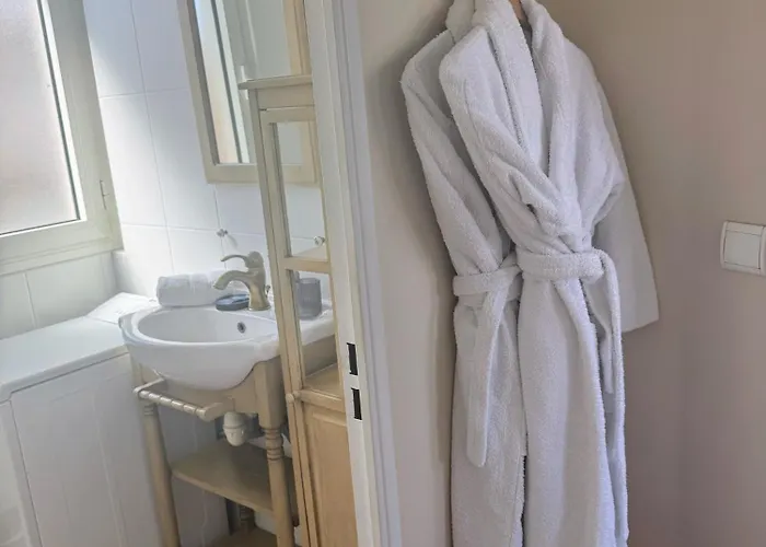 Penthouse - Jacuzzi - Terrace - Parking - 2 Pools Apartamento Antibes